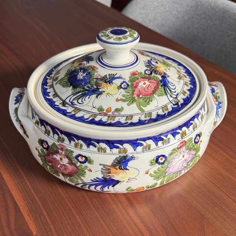 G. Nikolaou pottery Caserole dish